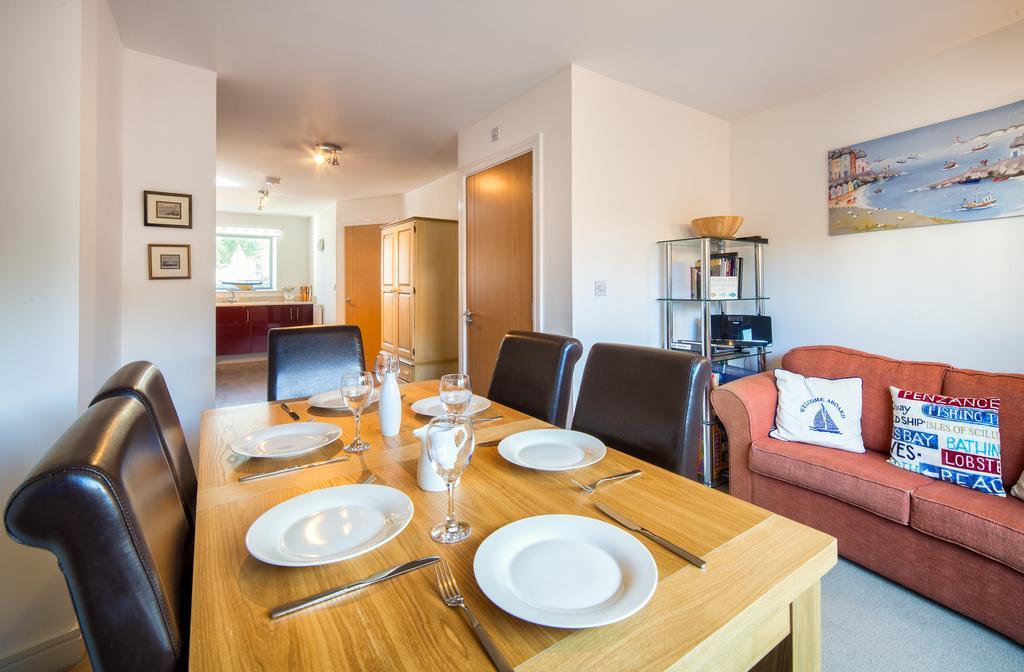 Beaches - South Sands Beach House Torquay Room photo