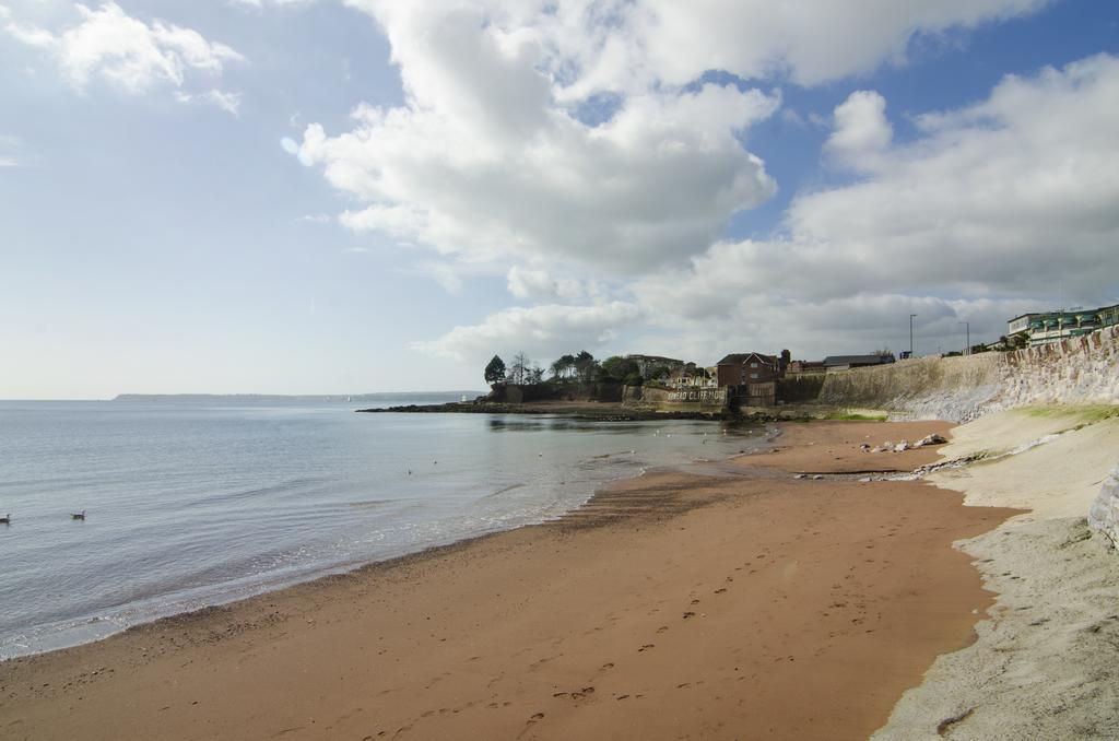 Beaches - South Sands Beach House Torquay Room photo